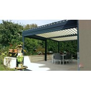 Pergola bioclimatique lames parallèles 6x4.5 avec rideaux