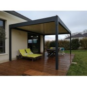 Pergola bioclimatique autoportée 5x4 4 poteaux lames perpendiculaires