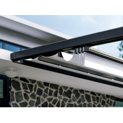 Pergola Toile Rétractable Protégée Sous Auvent S-Luxe Sauleda® Adossée 