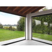 Store transparent motorisé pour pergola